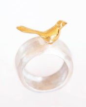 Load image into Gallery viewer, Golden bird ring
