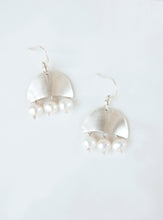 Load image into Gallery viewer, Curved half moon pearl earrings