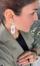 Load image into Gallery viewer, Irregular oval Earrings