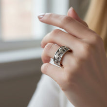 Load image into Gallery viewer, Elephant Parade Ring