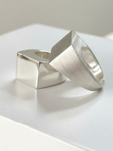 Load image into Gallery viewer, Chunky Matte Ring