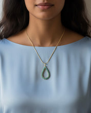 Load image into Gallery viewer, Turquoise Kiss