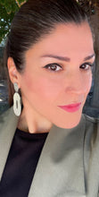 Load image into Gallery viewer, Irregular oval Earrings