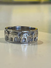 Load image into Gallery viewer, Elephant Parade Ring