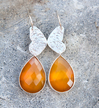 Load image into Gallery viewer, Honey  Chalcedony earrings