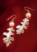 Load image into Gallery viewer, Autumn leaf earrings